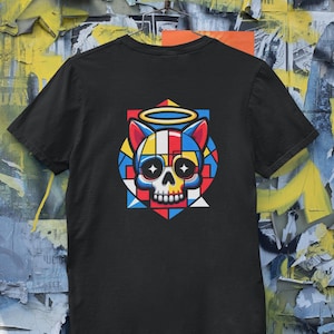 Katzen-Totenkopf-Shirt, okkultes Katzen-T-Shirt, gotische katzenartige Grafik, Glaskunst, geometrisches Halo-Design