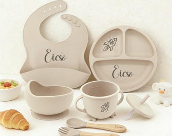 Set de sevrage personnalisé pour bébé - Bavoir en silicone et ensemble d'alimentation de dessin animé pour tout-petits, nom personnalisé, cadeau de premier anniversaire parfait