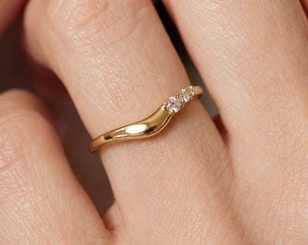 14K Gold Wave Moissanite Wedding Band, Curved Stacking Ring, Minimalist Promise Ring