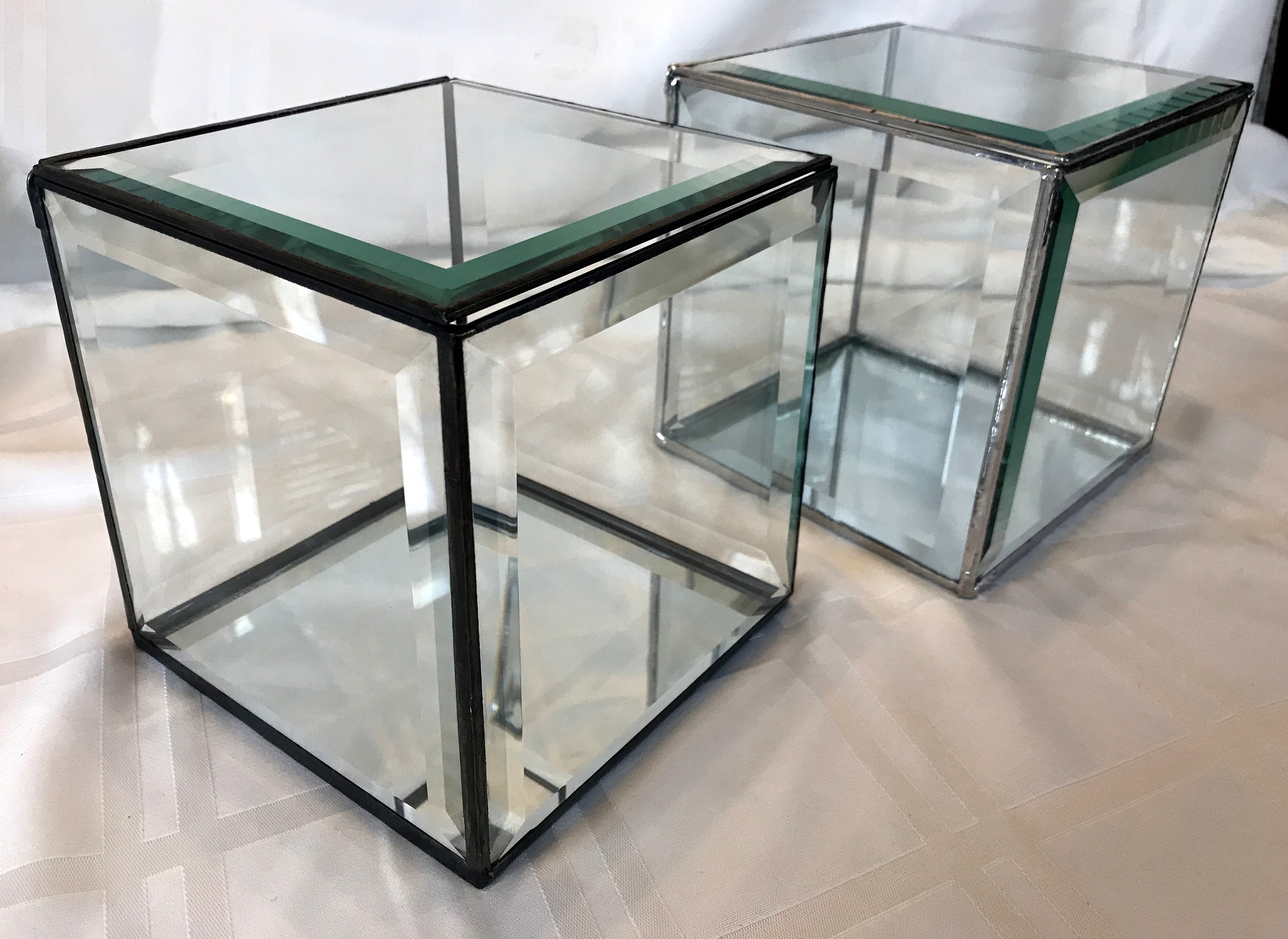 Display Cases with Various Minerals, Set of 4 for sale at Pamono