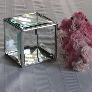 Beveled glass keepsake box,clear glass box, 3 x 3 x3 inches,memorial,weddings,gift box, vacation memories, pet memorial, display box,mom,dad