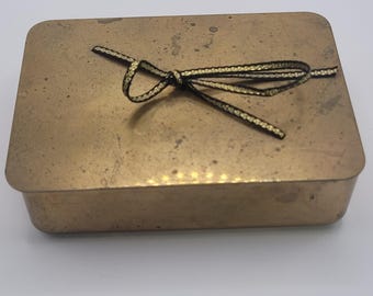 Rektangulär mässingslåda i vintage-stil