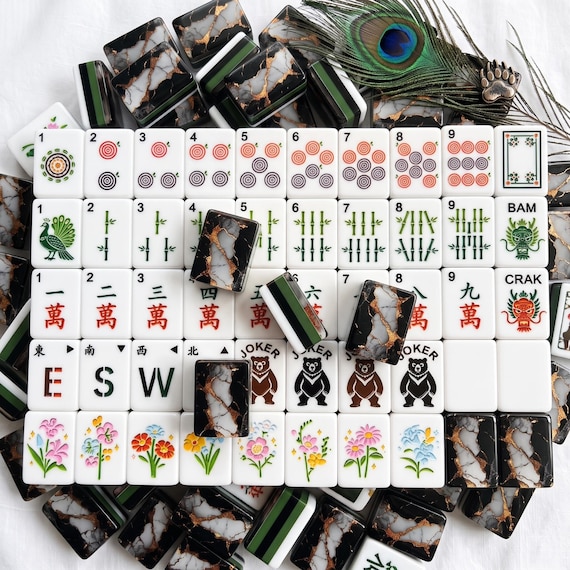 Luxury American Mahjong Set Black - Gold Marble Acrylic - 160 Tiles