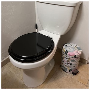 Elongated Wood Toilet Seat Black, Heavy Duty Oval Toilet Lid with Chrome Hinges, Baked Enamel Finish, Easy Clean Quick Install
