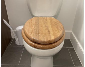 Solid Oak Wood Toilet Seat, High Gloss Finish Wooden Toilet Seat, Durable Heavy Duty Bathroom Toilet Lid, Easy Install & Clean