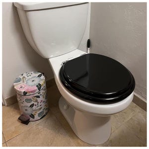 Elongated Wood Toilet Seat Black, Heavy Duty Oval Toilet Lid with Chrome Hinges, Baked Enamel Finish, Easy Clean Quick Install