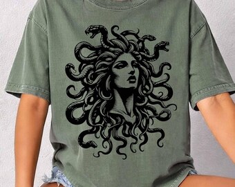 Camiseta Medusa, Camiseta Comfort Colors® da Deusa Medusa, Bruxa da Mitologia, Camiseta Feminina de Halloween, Criaturas com Cabelo de Serpente, Empoderamento Feminino