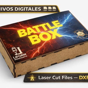Puede incluir: Una caja rectangular de madera con una tapa que muestra las palabras "BATTLE BOX" en amarillo, sobre un fondo de rayos rojos y azules. La caja tiene un diseño cortado con láser e incluye el texto "Laser Cut Files - DXF + SVG".