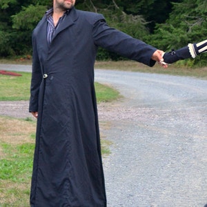 Gothic or Steampunk Gentlemens Overcoat, long, Black, size XL. Duster, Cassock, Ready to ship. image 3