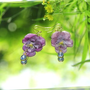 Real Pressed Pansy Earrings, Purple Flower Earrings, Romantic Vintage Jewelry, Botanical Resin Earrings, Gift for Her