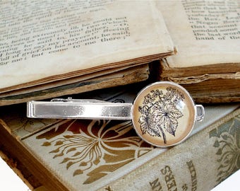 SALE - Beer Hops Tie Clip - Antique Botanical Print Tie Bar in Silver - Beer Jewelry