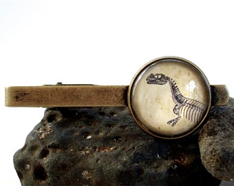 Dinosaur Tie Clip - Ceratosaurus Tie Bar in Bronze Or Silver Finish - Dinosaur Wedding - Fossil - Paleontologist