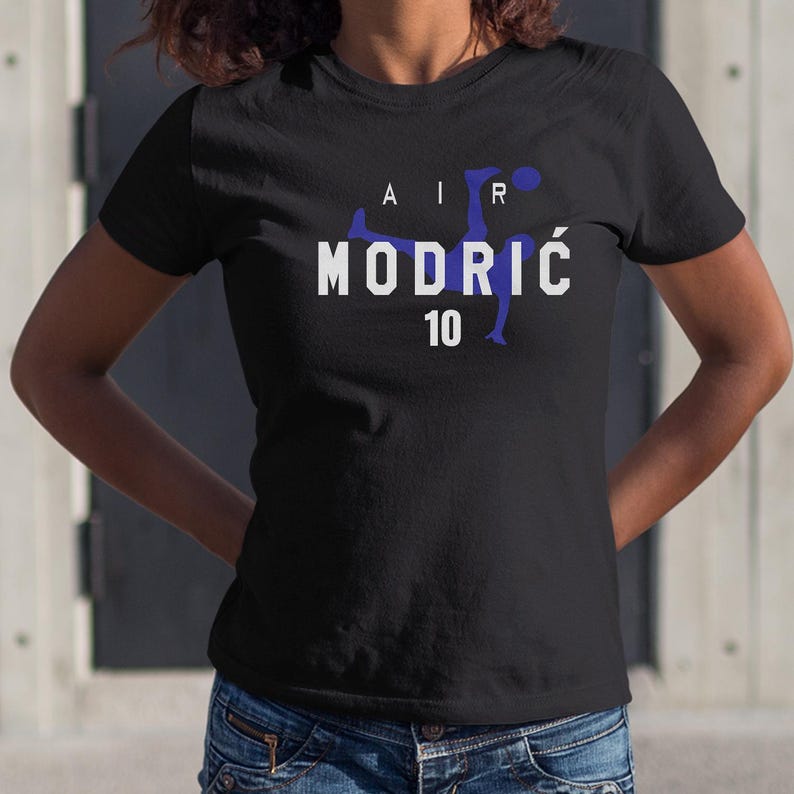 Croatia Modric #10 Animated Soccer Graphic Tee, 2026 World Cup Inspired Football Shirt 画像 3
