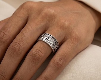 Anillo bohemio de plata con diseño tribal grabado, joyería espiritual, motivo étnico único, hecho a mano, regalo para él o para ella. Una declaración de estilo.