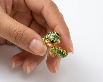 Anillo ajustable de esmalte verde con diseño de animal, regalo original para amantes de las ranas. Joyería inspirada en la naturaleza. Pieza única y llamativa. Regalo de cumpleaños.