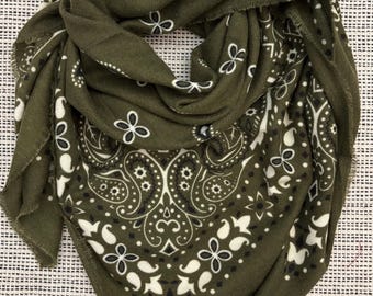 Khaki Green Scarf 110x110 cm, Wool Viscose Square Scarf, 30% Wool  Viscose, Paisley Bandana Print, Soft Lightweight Scarf