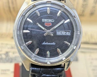 Vintage Seiko 5 Automatic 7009A Wristwatch, Day-Date, Japan Made Black Dial