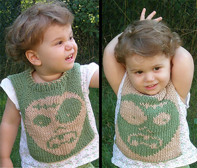 Knitting pattern: Reversible baby bib Zombaby PDF image 1