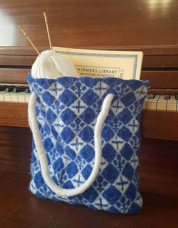 Knitting Pattern: Felted Bag (