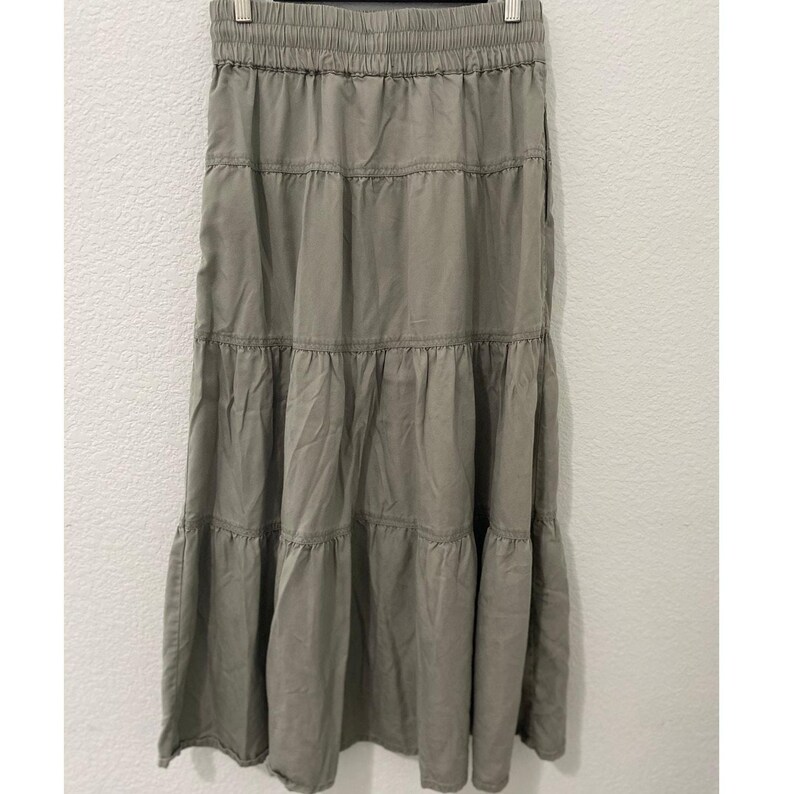 Quince Tiered Maxi Skirt XS Olive Green Tencel Lyocell Elastic Waist image 2