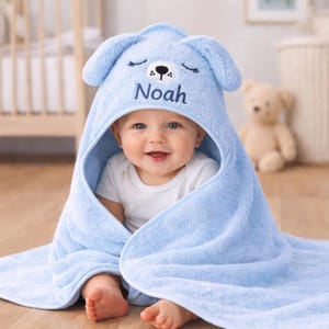 Personlig babyhandduk med huva, badhandduk med eget namn, söt djurhandduk med huva, mjuk bomullspresent till babyshowern, handduk med pandavalp