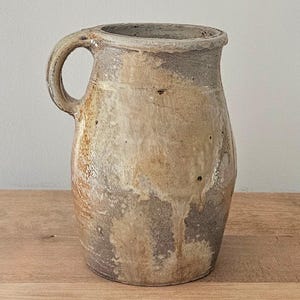 Vintage geglazuurde aardewerk vaas met handvat, rustiek handgemaakt aardewerk, antieke keramiek, wabi-sabi decoratie, Franse landelijke stijl