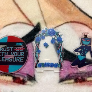 Figurka z akrylu Vox Hazbin Hotel | The Vees TV Demon Overlord | SFW Royal Blue Rose Archway | Dekoracja biurka Hazbin Merch – zamów w przedsprzedaży