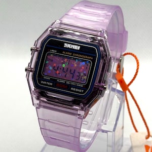 Reloj digital modificado (Gameboy Purple) imagen 1