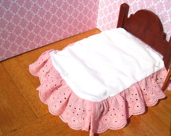 Dollhouse Bed Skirt for a Double Bed, Miniature Pink Bed Ruffle, 12th Scale Dollhouse Dust Ruffle, Miniature Full Size Bed Skirt