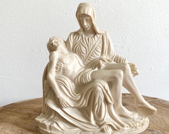 Estatua de la Piedad de Miguel Ángel / Escultura de Jesús y María firmada por A. Giannetti / Decoración religiosa / Reproducción de arte renacentista /