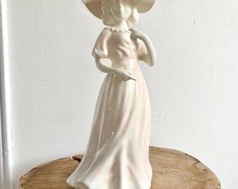 Figurka Vintage Tall Woman - Elegance Girl Collectors Edition, George Good - Kolekcjonerska figurka - Figurka w dużym kapeluszu - Ceramiczna figurka