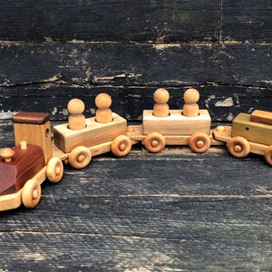 Wooden Peep Train
