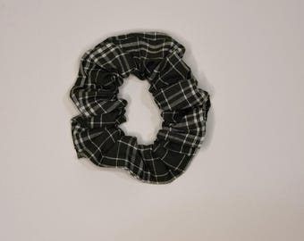 Handmade Cotton Plaid Scrunchie: Soft, Hair-Friendly Accessory