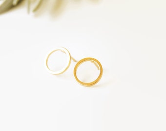 Gold Stud Earrings Open Circle