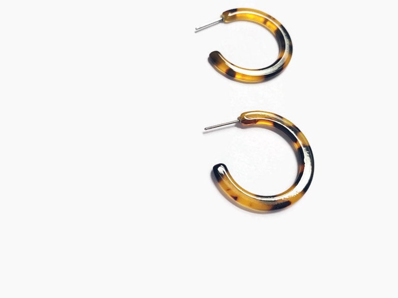 Boucles d'oreilles minimalistes Créoles écaille de tortue image 2