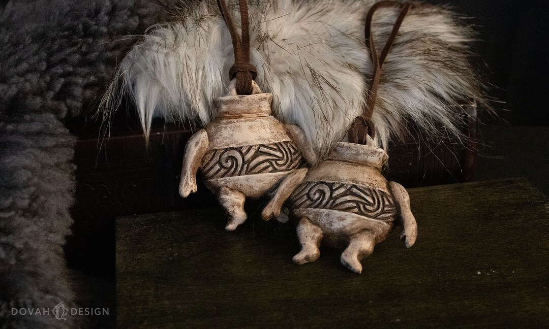 Companion Jar Talisman, Prop Replica Etsy