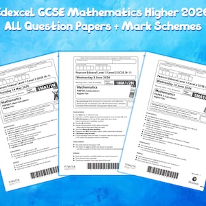 Op de afbeelding: Drie witte Edexcel GCSE Wiskunde Higher 2026 examenbladen met zwarte tekst en barcodes. De bladen zijn gelabeld als Paper 1 Non-Calculator, Paper 2 Calculator en Paper 3 Calculator, inclusief instructies, vakjes voor kandidaten en examendata.
