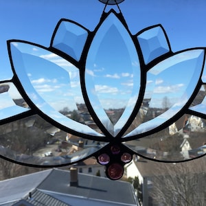 Stained Glass|Lotus Flower|Water Lily|Beveled Glass|Amethyst Accents|Art & Collectibles|Glass Art|Suncatchers|Handcrafted|Made in USA