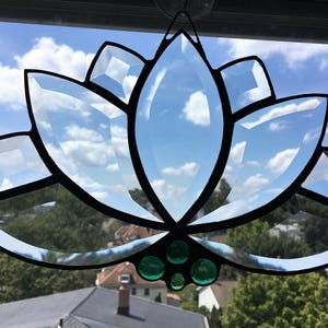Stained Glass|Lotus Flower|Water Lily|Beveled Glass|Green Accents|Art & Collectibles|Glass Art|Suncatchers|Handcrafted|Made in USA