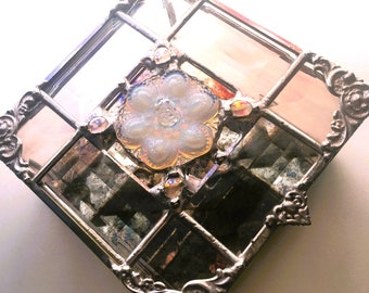 Stained Glass Jewelry Box|Beveled Glass|Antique White Tieback|OOAK|Handcrafted|Made in USA