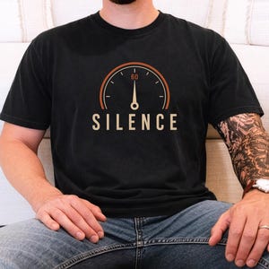 Silence Speedometer graphic T-Shirt  Minimalist retro meter design biker motorcycle dad shirt motorcycle gifts motorcycle shirt chopper