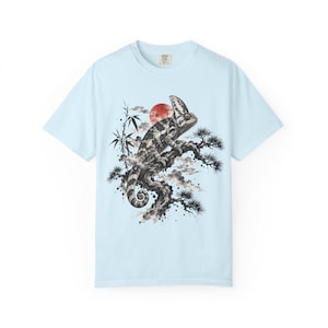 T-shirt met gesluierde kameleon | Japanse Sumi-e reptielen-T-shirt | Comfort Colors 1717 | Cadeau voor kameleonliefhebbers afbeelding 9