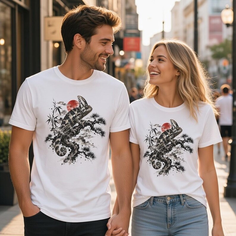 T-shirt met gesluierde kameleon | Japanse Sumi-e reptielen-T-shirt | Comfort Colors 1717 | Cadeau voor kameleonliefhebbers afbeelding 6