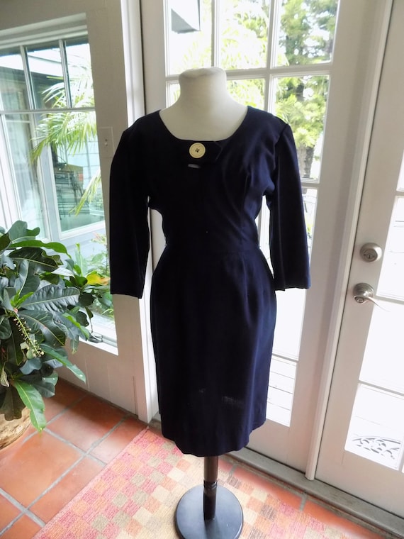 Vintage Pat Hartley navy sheath dress with big but