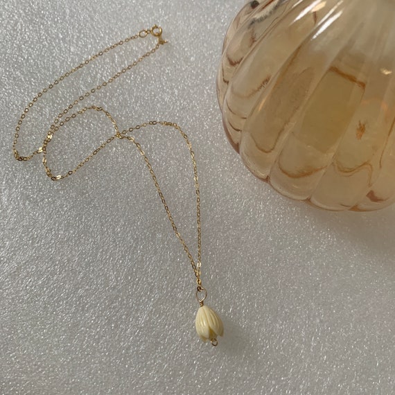 Simple 2024 drop necklace