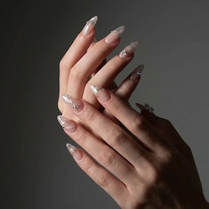 Handmade Celestial Silver Star Press On Nails – Almond Galaxy Chrome Art