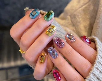 Uñas postizas gruesas con piedras preciosas, cortas, con purpurina arcoíris, efecto 3D, diamantes de imitación, estilo Y2K, lujosas, personalizadas y reutilizables.