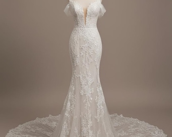 Elegante abito da sposa a sirena in pizzo con spalle scoperte per la sposa, abito da sposa sexy con scollo a V, sofisticato abito a sirena slim fit con lungo strascico