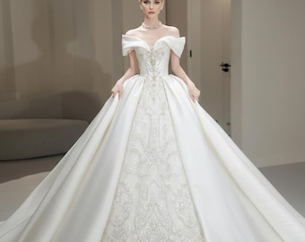 Abito da sposa in raso con spalle scoperte e corpetto a corsetto, elegante abito da ballo bianco da principessa con bottoni, su misura
