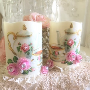 Tasses à thé minables et roses roses, bougies sans flamme, décoration de théière, tea party, salon de thé, roses, bougies à piles, cottage chic, Fanny Pipp